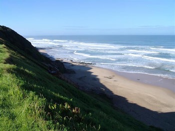 Wilderness Beach Hotel