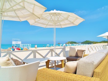 Okuma Private Beach & Resort