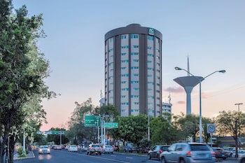 Ac Hotel By Marriott Guadalajara Expo