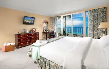 Breezes Resort & Spa All Inclusive, Bahamas - Adults Only