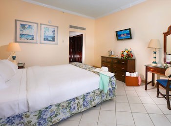 Breezes Resort & Spa All Inclusive, Bahamas - Adults Only