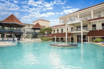 Breezes Resort & Spa All Inclusive, Bahamas - Adults Only