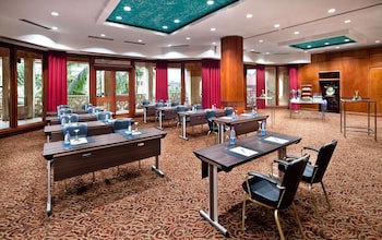 Hilton Yaounde