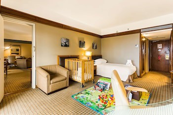Hilton Yaounde