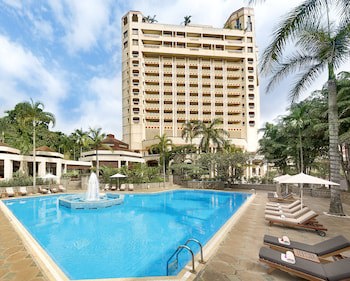 Hilton Yaounde
