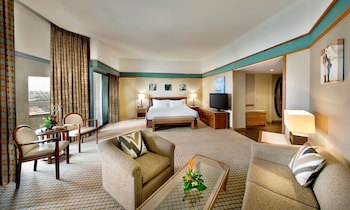 Hilton Yaounde