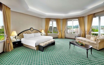 Hilton Yaounde