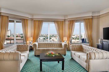 Hilton Yaounde