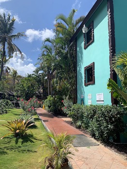 Emerald Beach Resort