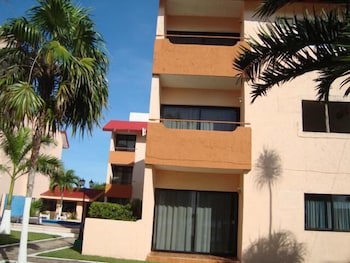 Grand Royal Lagoon