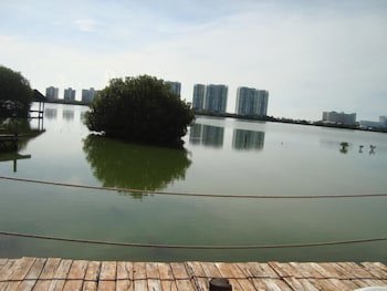 Grand Royal Lagoon
