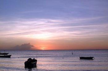 Gem Holiday Beach Resort