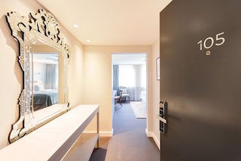 Admiral Hotel fotoğrafı