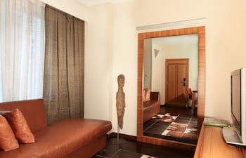 Gran Derby Suite Hotel
