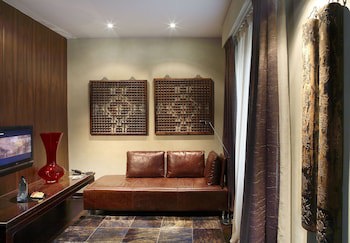 Gran Derby Suite Hotel
