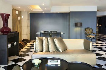 Gran Derby Suite Hotel