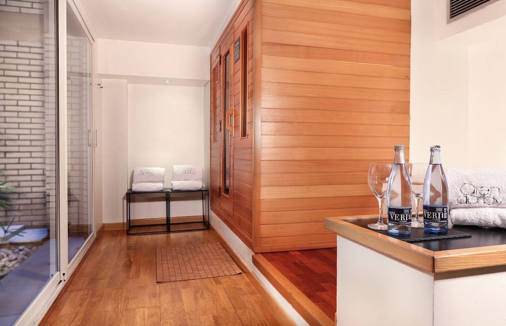 Gran Derby Suite Hotel