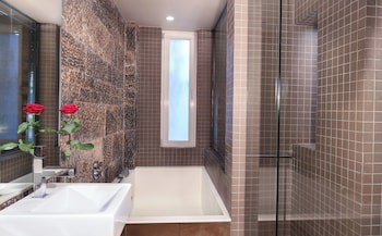 Gran Derby Suite Hotel