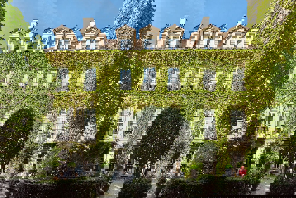 Pavillon de la Reine & Spa, Place des Vosges