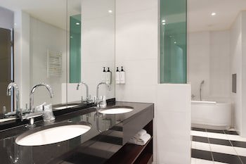 Crowne Plaza Maastricht, An Ihg Hotel