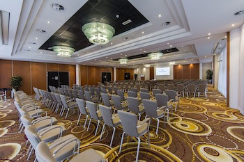 Crowne Plaza Maastricht, An Ihg Hotel