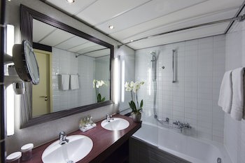 Crowne Plaza Maastricht, An Ihg Hotel