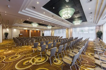 Crowne Plaza Maastricht, An Ihg Hotel