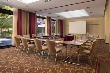 Crowne Plaza Maastricht, An Ihg Hotel