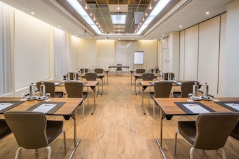 Crowne Plaza Maastricht, An Ihg Hotel