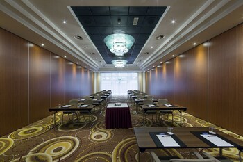 Crowne Plaza Maastricht, An Ihg Hotel