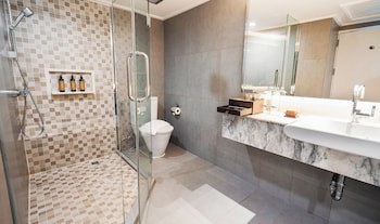 Centara Hotel Hat Yai