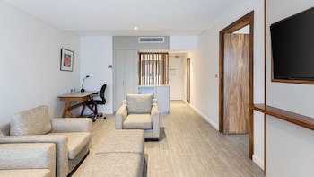 Holiday Inn Suva, An Ihg Hotel
