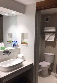 Holiday Inn Suva, An Ihg Hotel