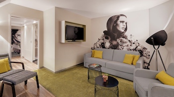Hotel Indigo Dusseldorf by IHG galeri fotoğrafı