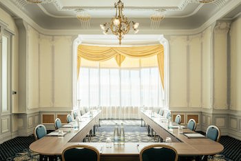 Grand Hotel Suisse Majestic, Autograph Collection