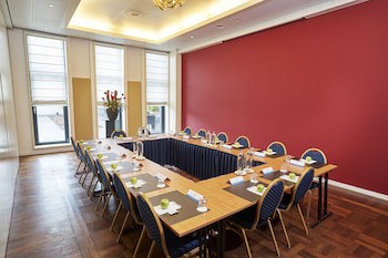 Amrath Grand Hotel De L Empereur