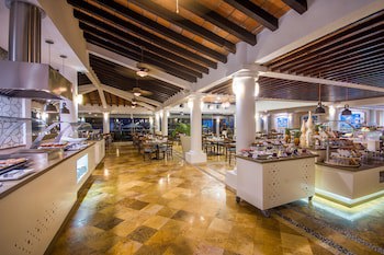 Buenaventura Grand Hotel & Great Moments - All Inclusive