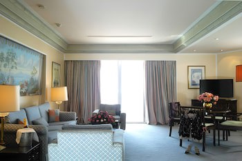 Al Bustan Hotel & Spa