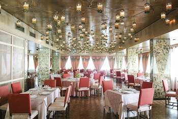 Al Bustan Hotel & Spa