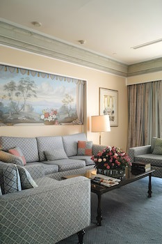 Al Bustan Hotel & Spa