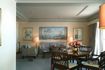 Al Bustan Hotel & Spa