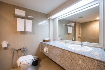 The Regent Cha Am Beach Resort - Adults Only