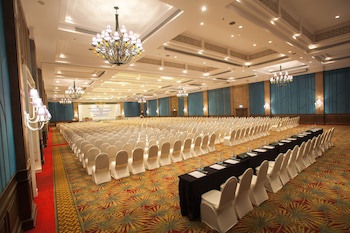 The Regent Cha Am Beach Resort - Adults Only