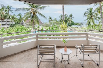 The Regent Cha Am Beach Resort - Adults Only