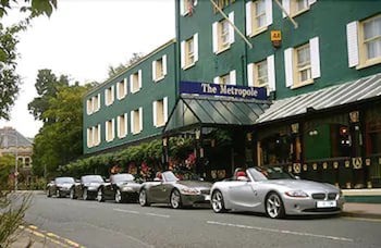 Metropole Hotel And Spa
