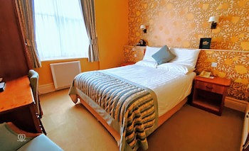 Metropole Hotel And Spa