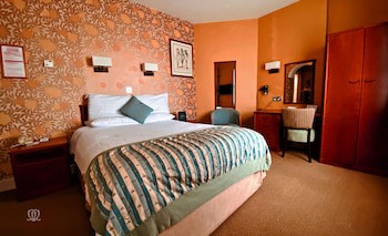 Metropole Hotel And Spa