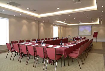 Metropole Hotel And Spa
