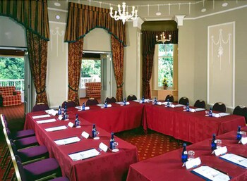 Metropole Hotel And Spa