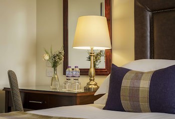 Macdonald Old England Hotel & Spa